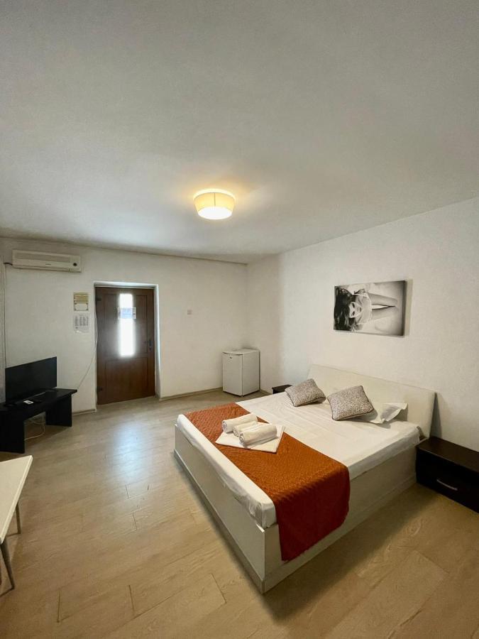 Hostel Cazino Nord Rooms Mamaia Exterior foto