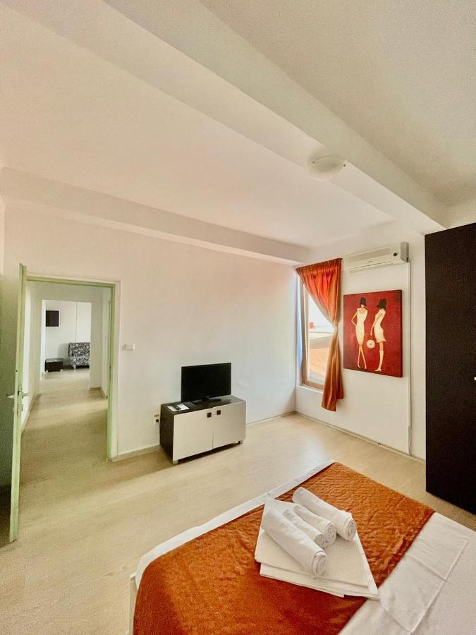 Hostel Cazino Nord Rooms Mamaia Exterior foto