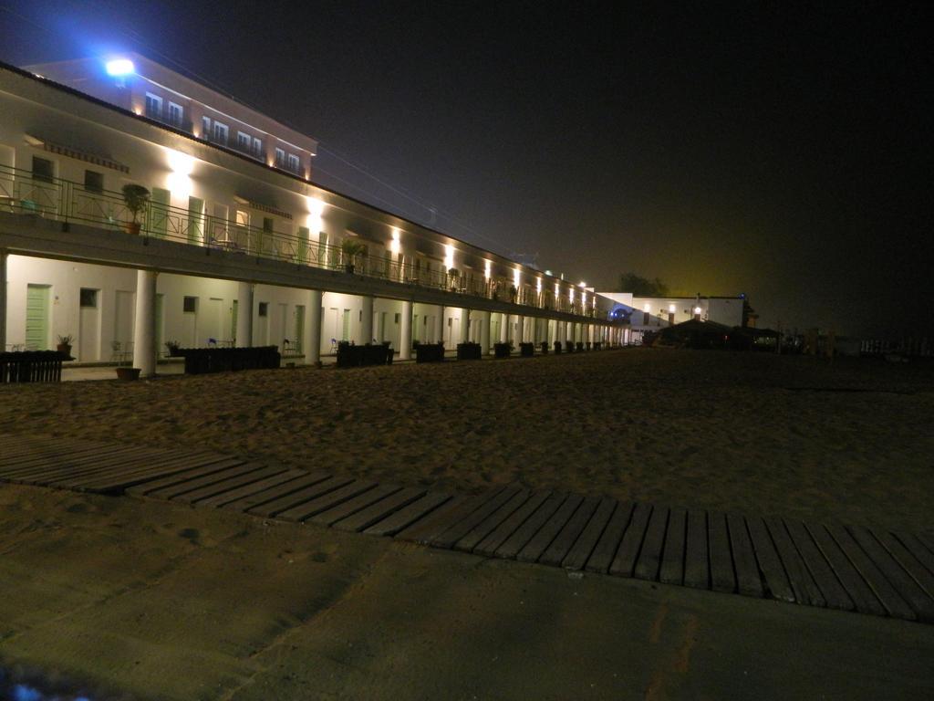 Hostel Cazino Nord Rooms Mamaia Exterior foto